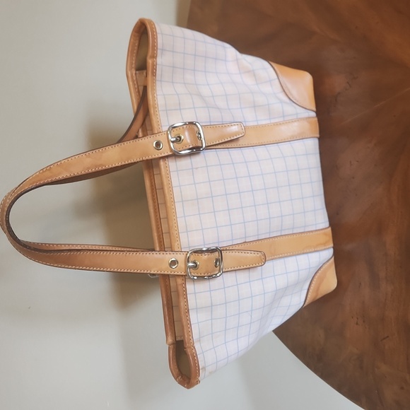 Coach handbag. - Picture 3 of 13